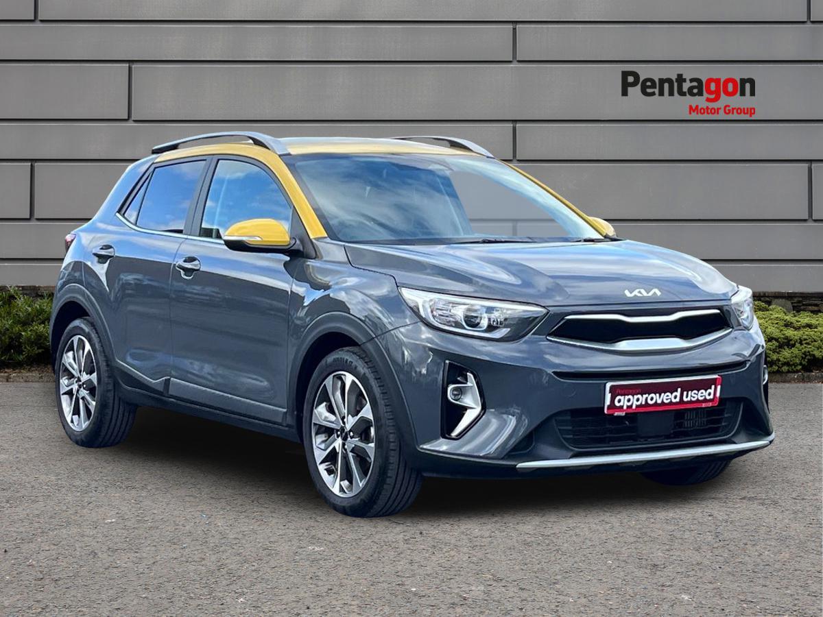 Main listing image - Kia Stonic