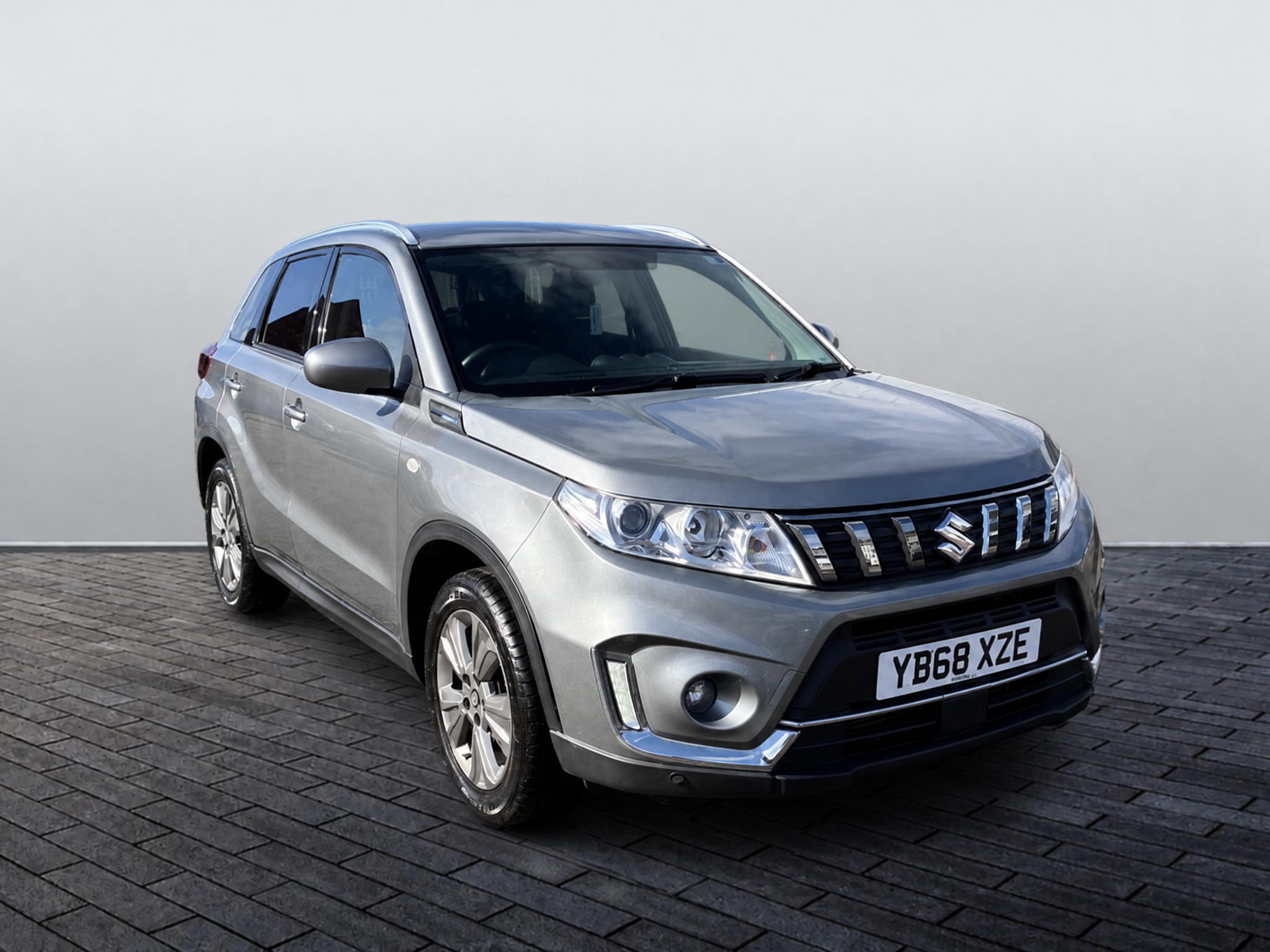 Main listing image - Suzuki Vitara