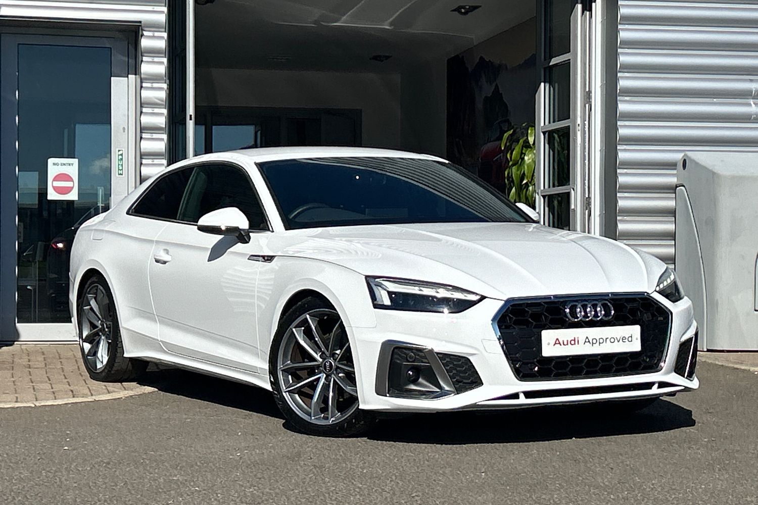 Main listing image - Audi A5