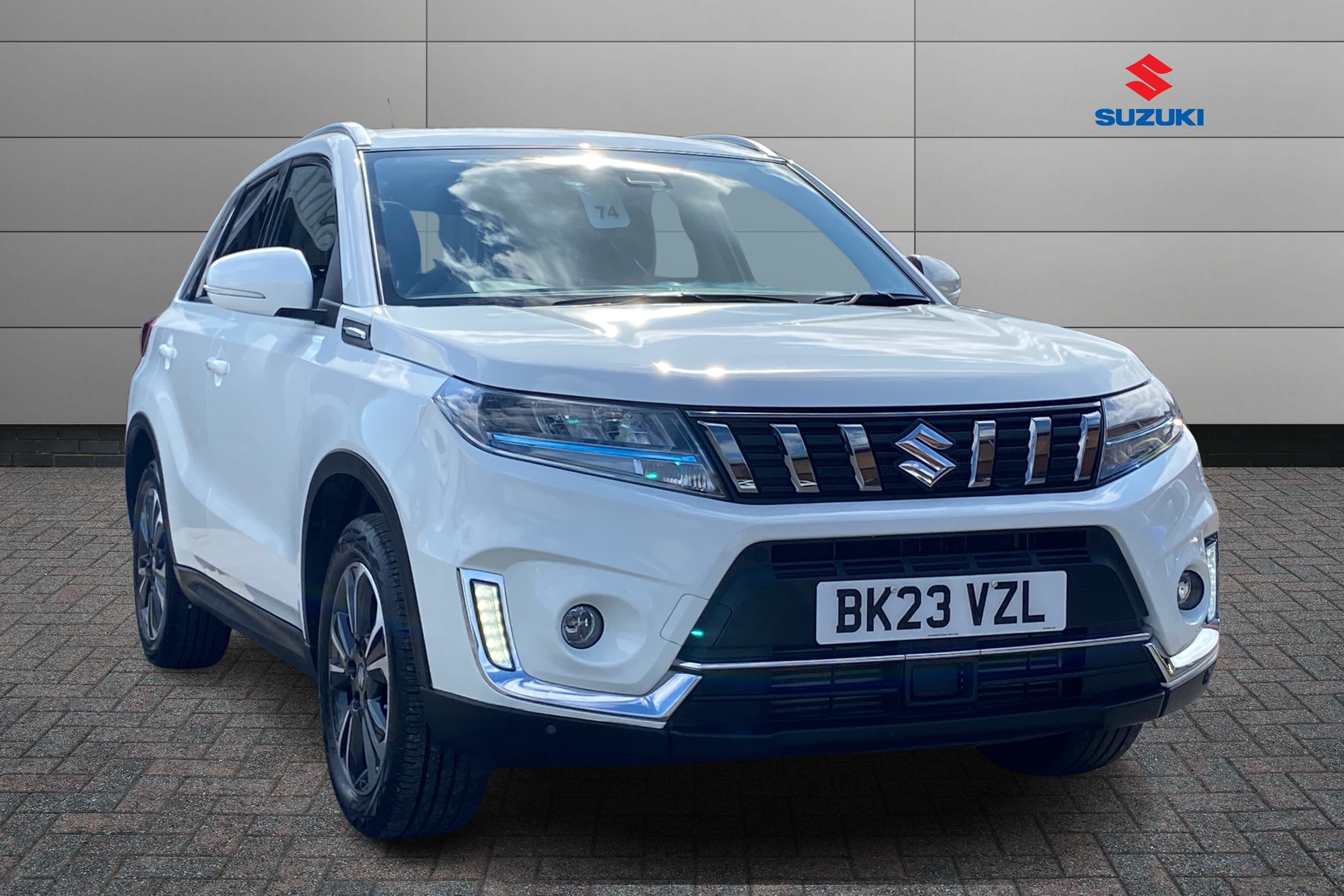 Main listing image - Suzuki Vitara