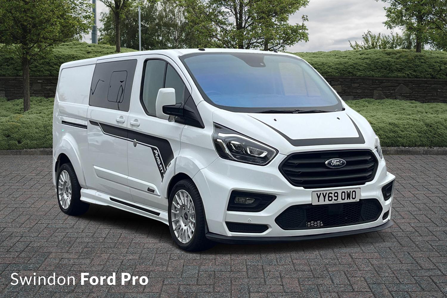 Main listing image - Ford Transit Custom