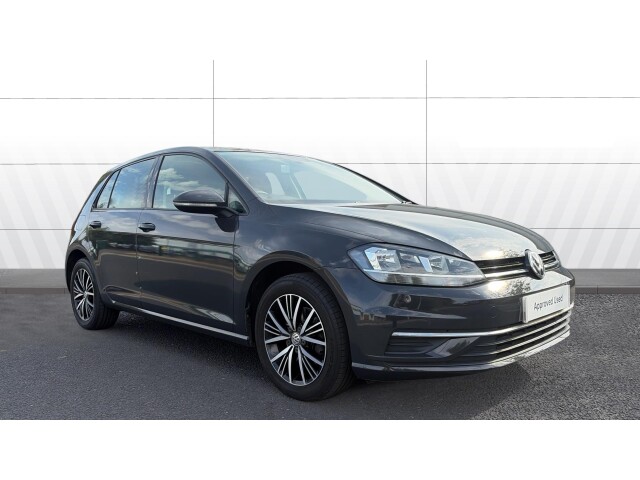 Main listing image - Volkswagen Golf