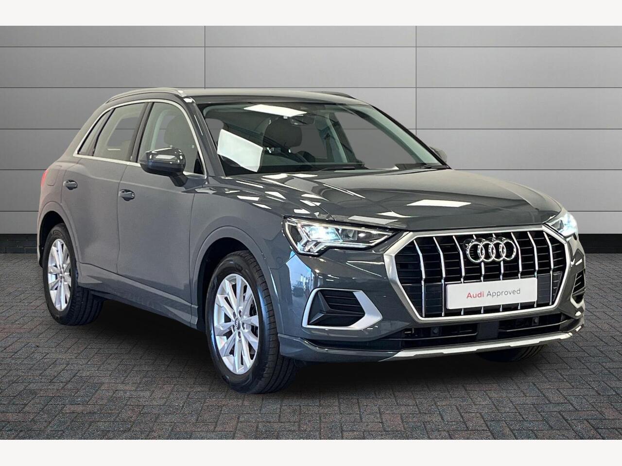 Main listing image - Audi Q3