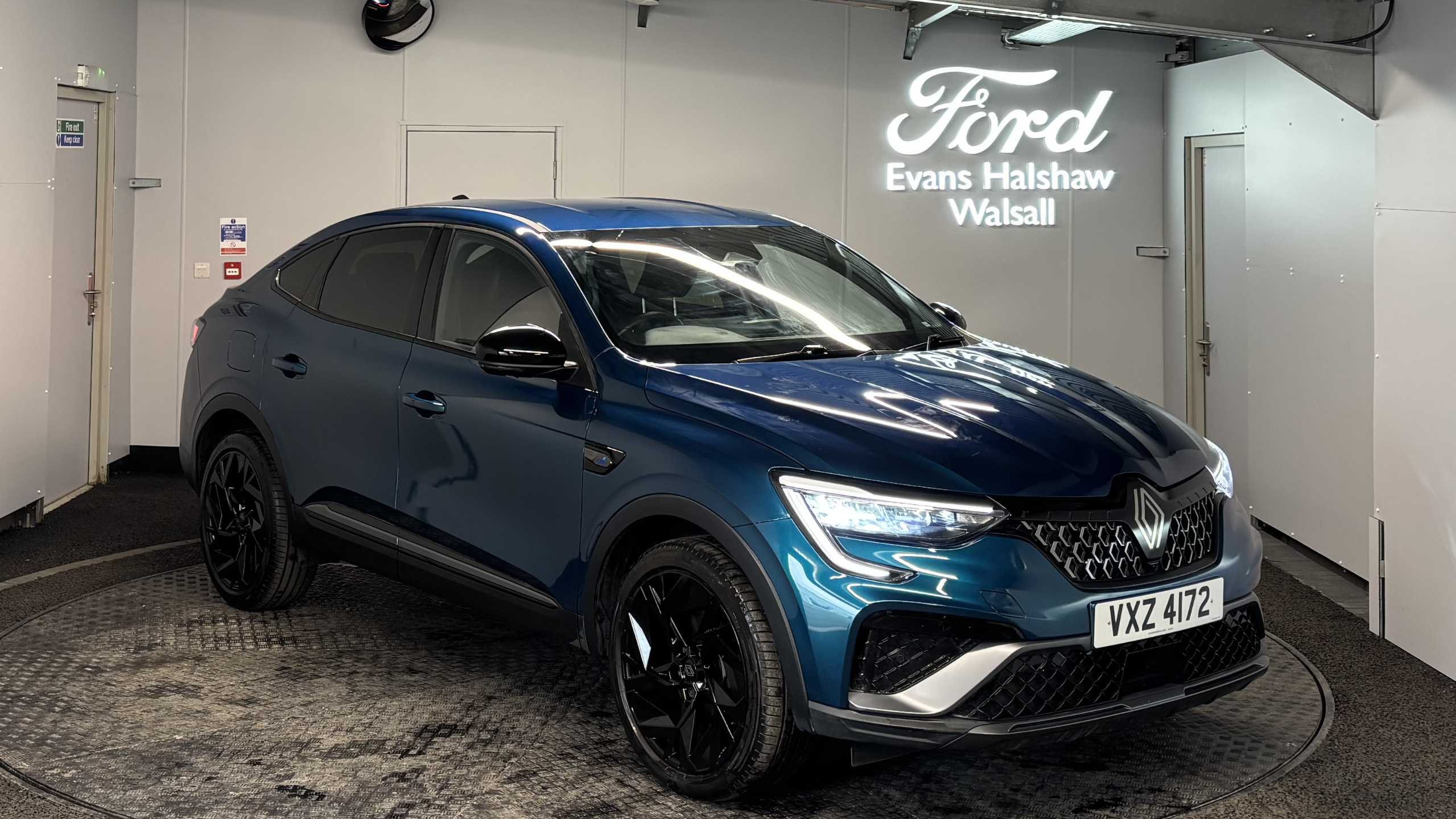 Main listing image - Renault Arkana