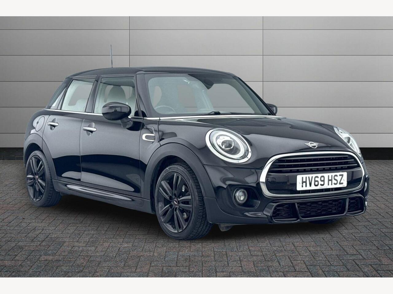 Main listing image - MINI Hatchback 5dr