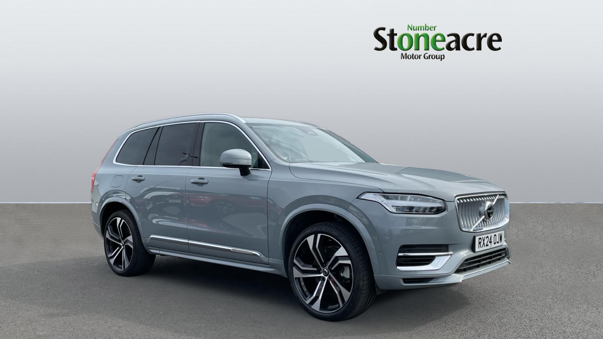 Main listing image - Volvo XC90