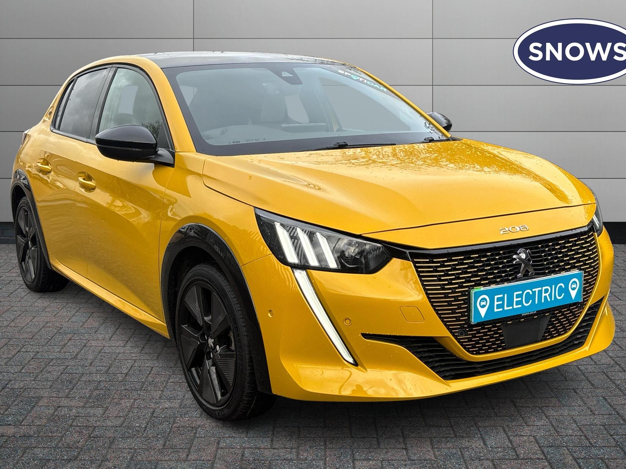 Main listing image - Peugeot e-208