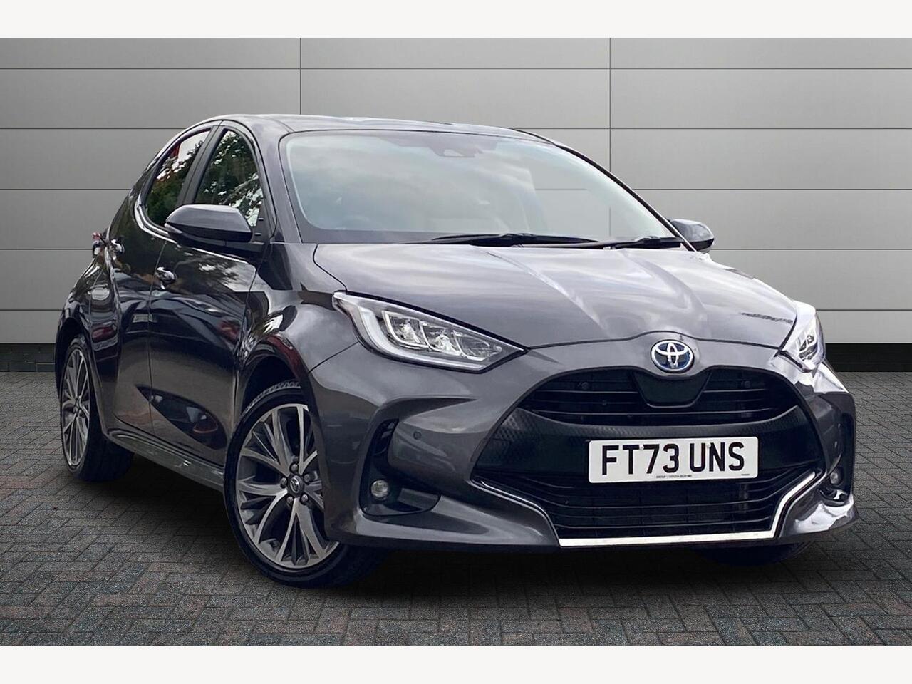 Main listing image - Toyota Yaris