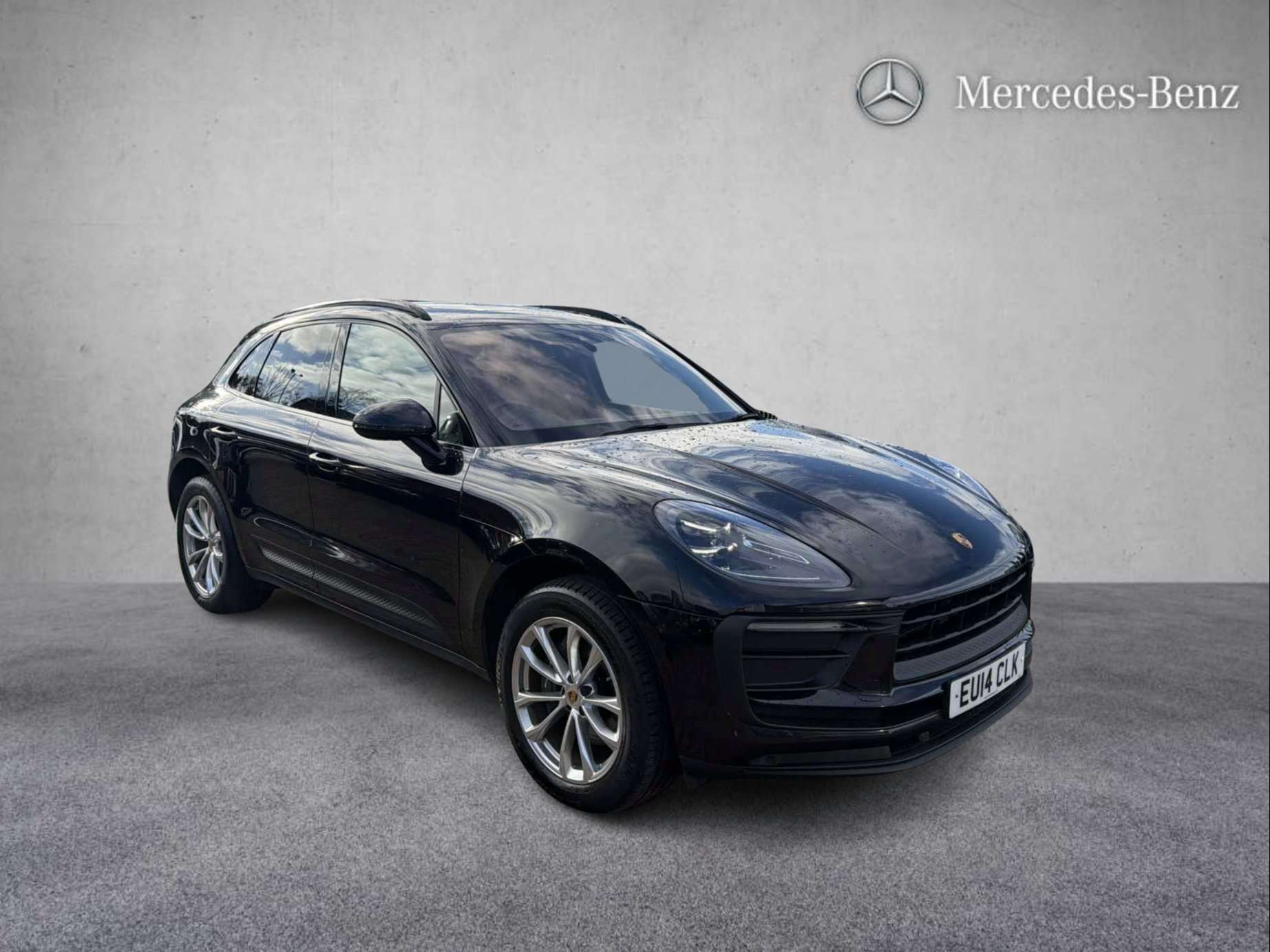 Main listing image - Porsche Macan