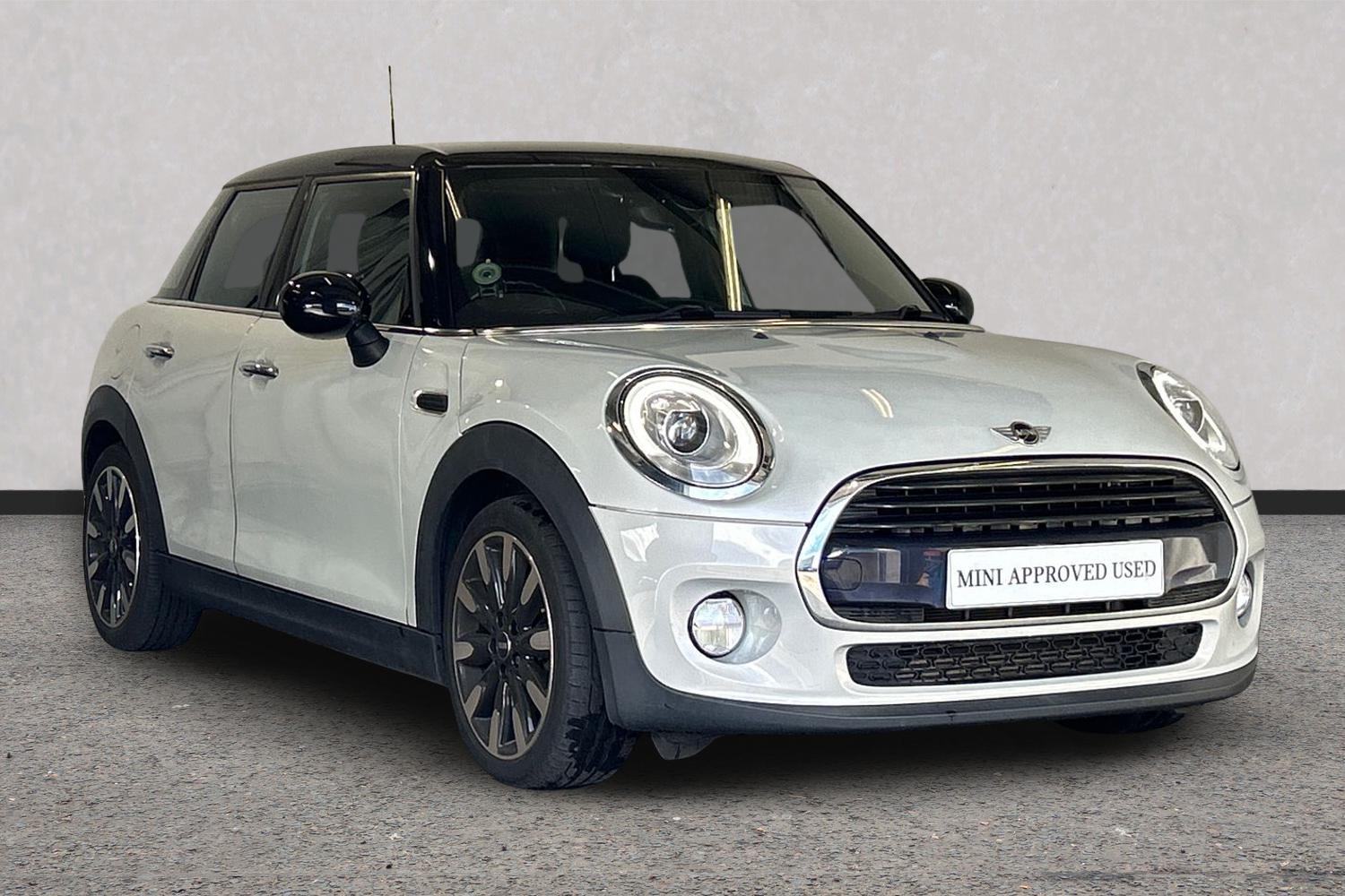 Main listing image - MINI Hatchback