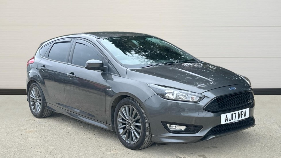 Main listing image - Ford Focus