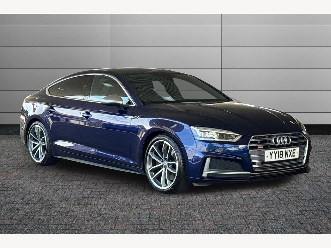 Main listing image - Audi A5
