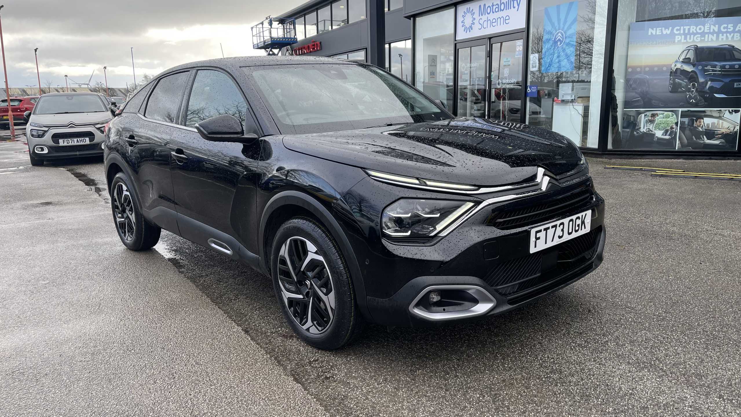 Main listing image - Citroen C4