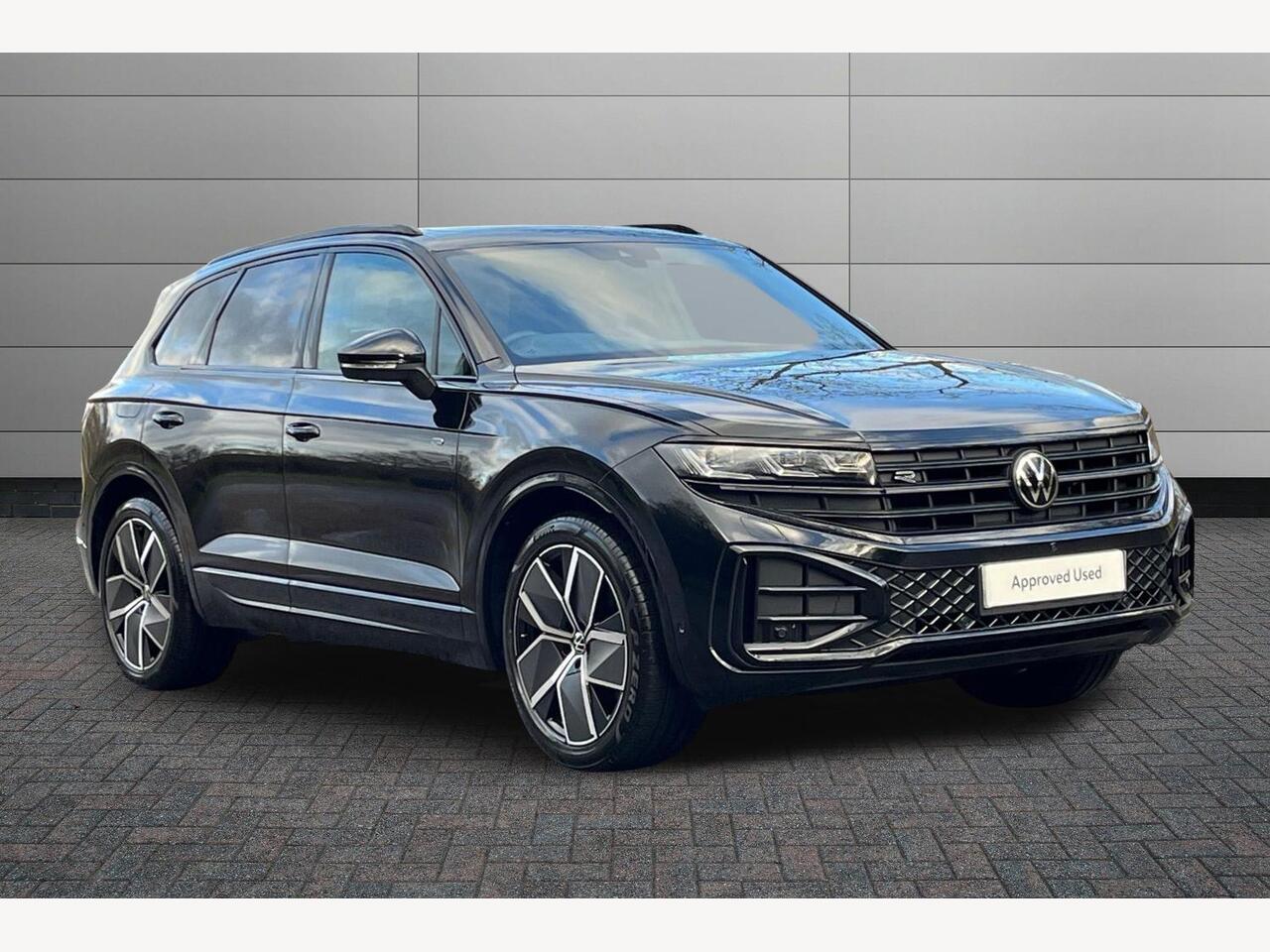 Main listing image - Volkswagen Touareg