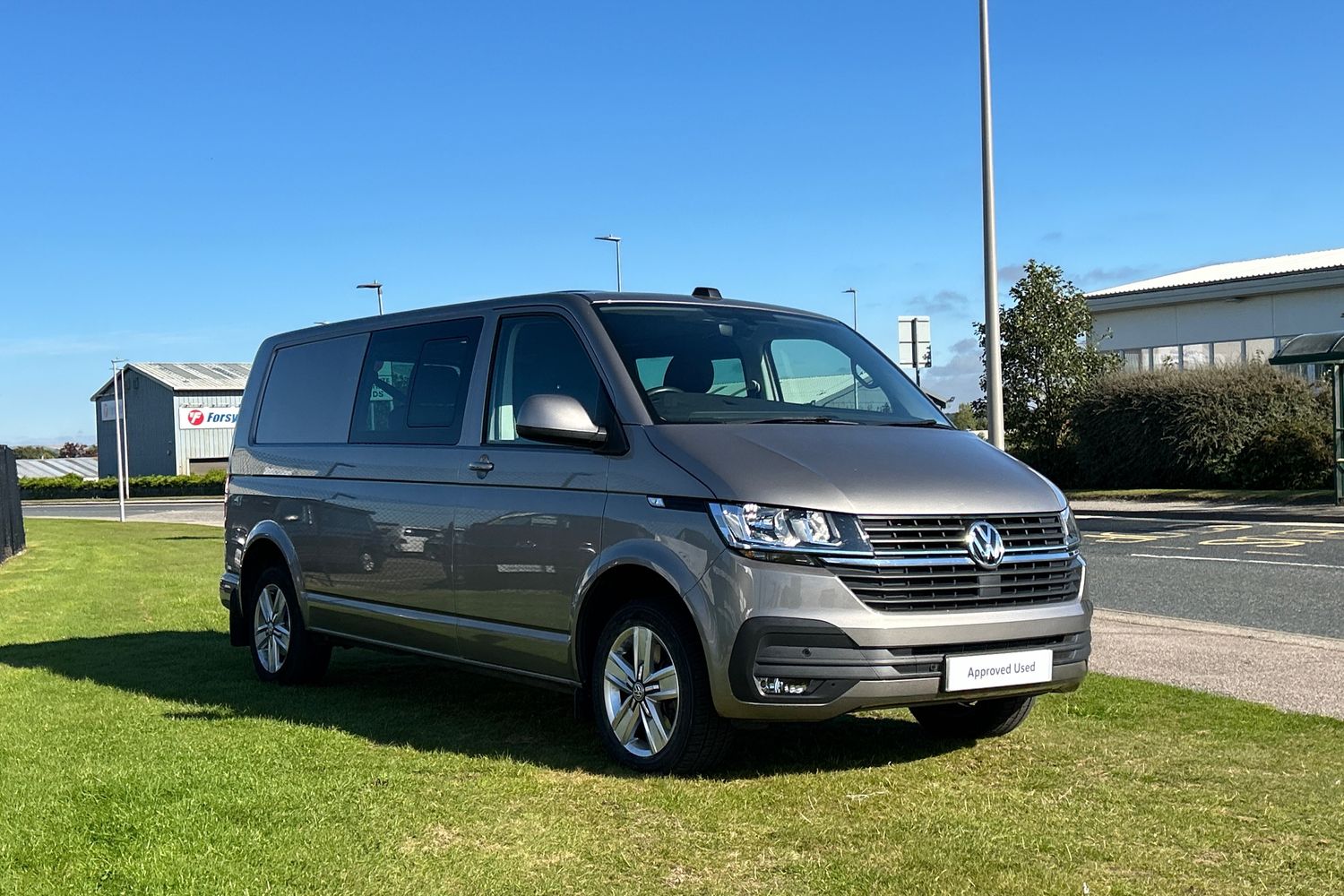 Main listing image - Volkswagen Transporter