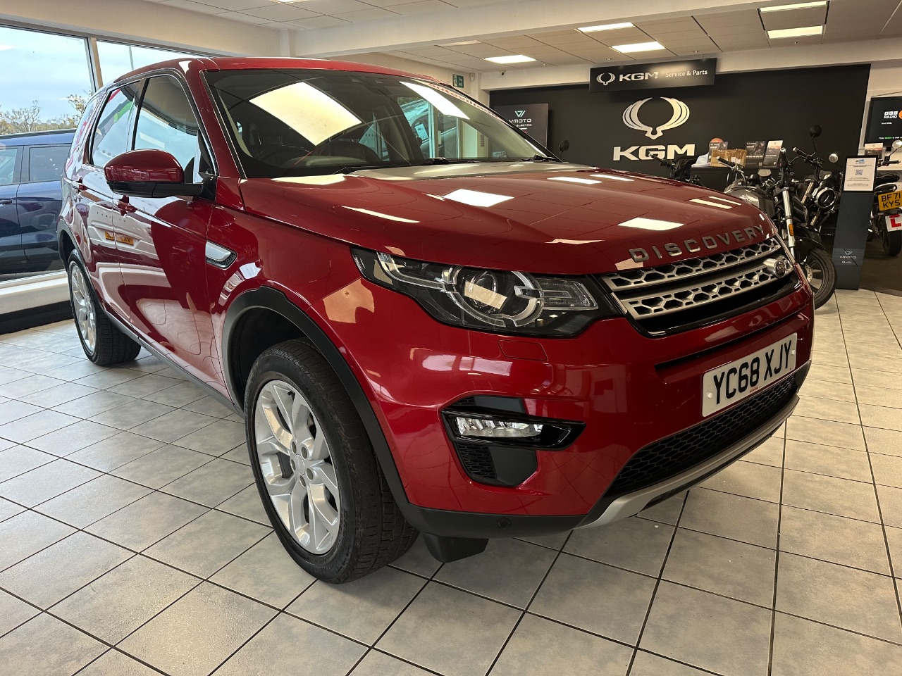 Main listing image - Land Rover Discovery Sport