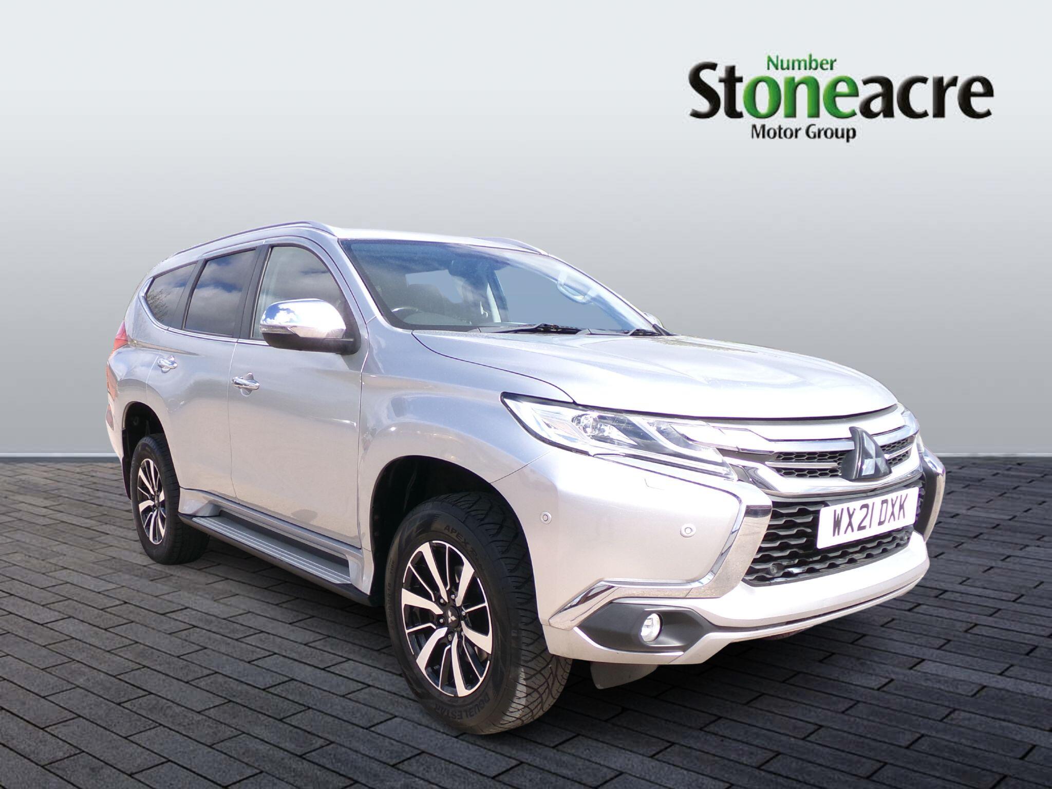 Main listing image - Mitsubishi Shogun Sport
