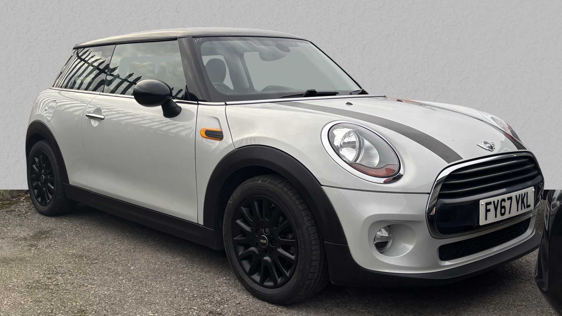 Main listing image - MINI Hatchback