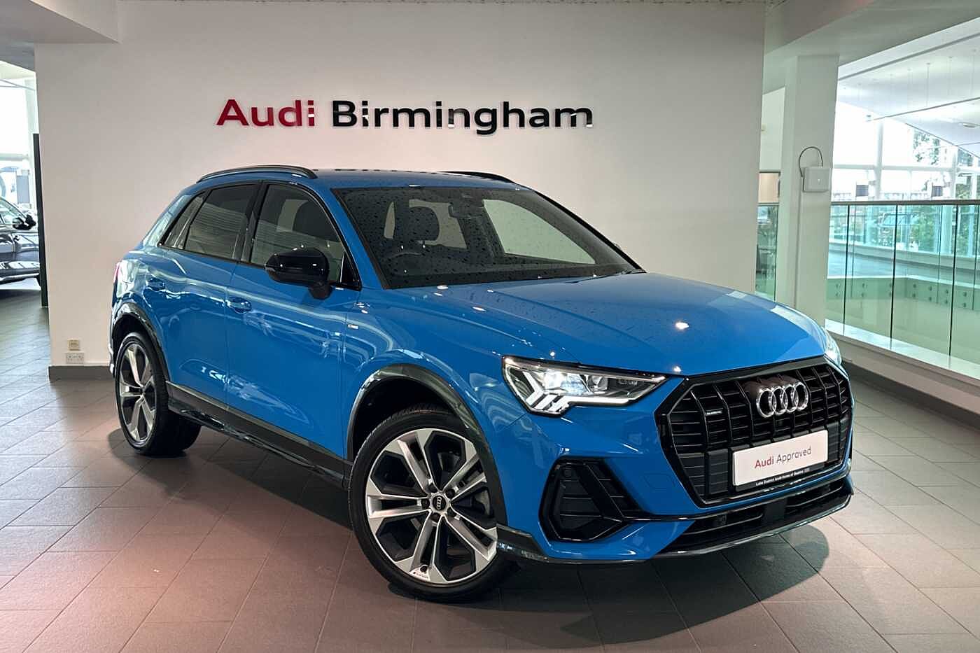 Main listing image - Audi Q3