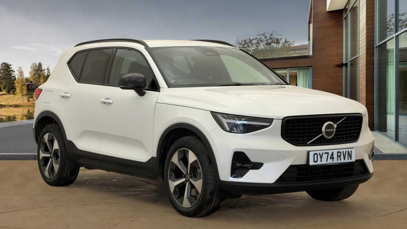 Main listing image - Volvo XC40