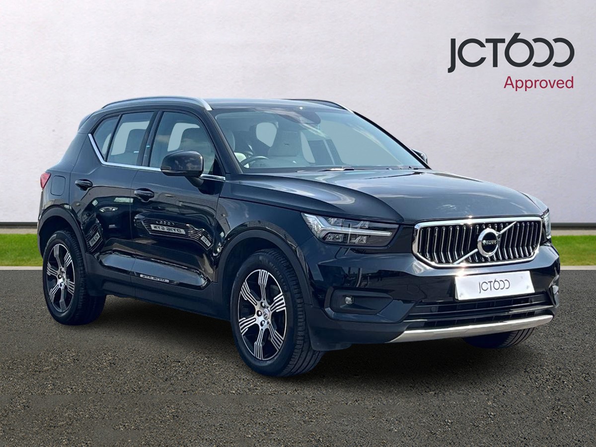 Main listing image - Volvo XC40