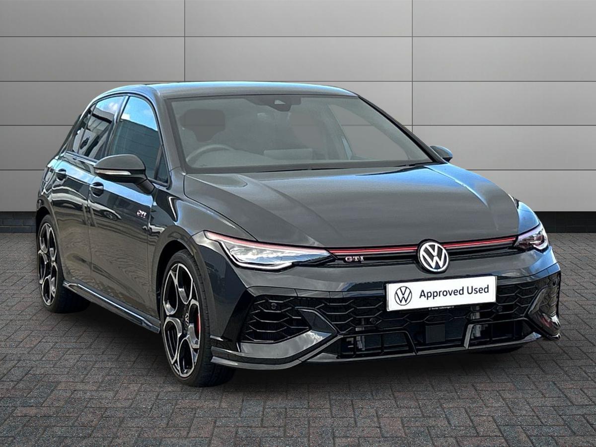 Main listing image - Volkswagen Golf