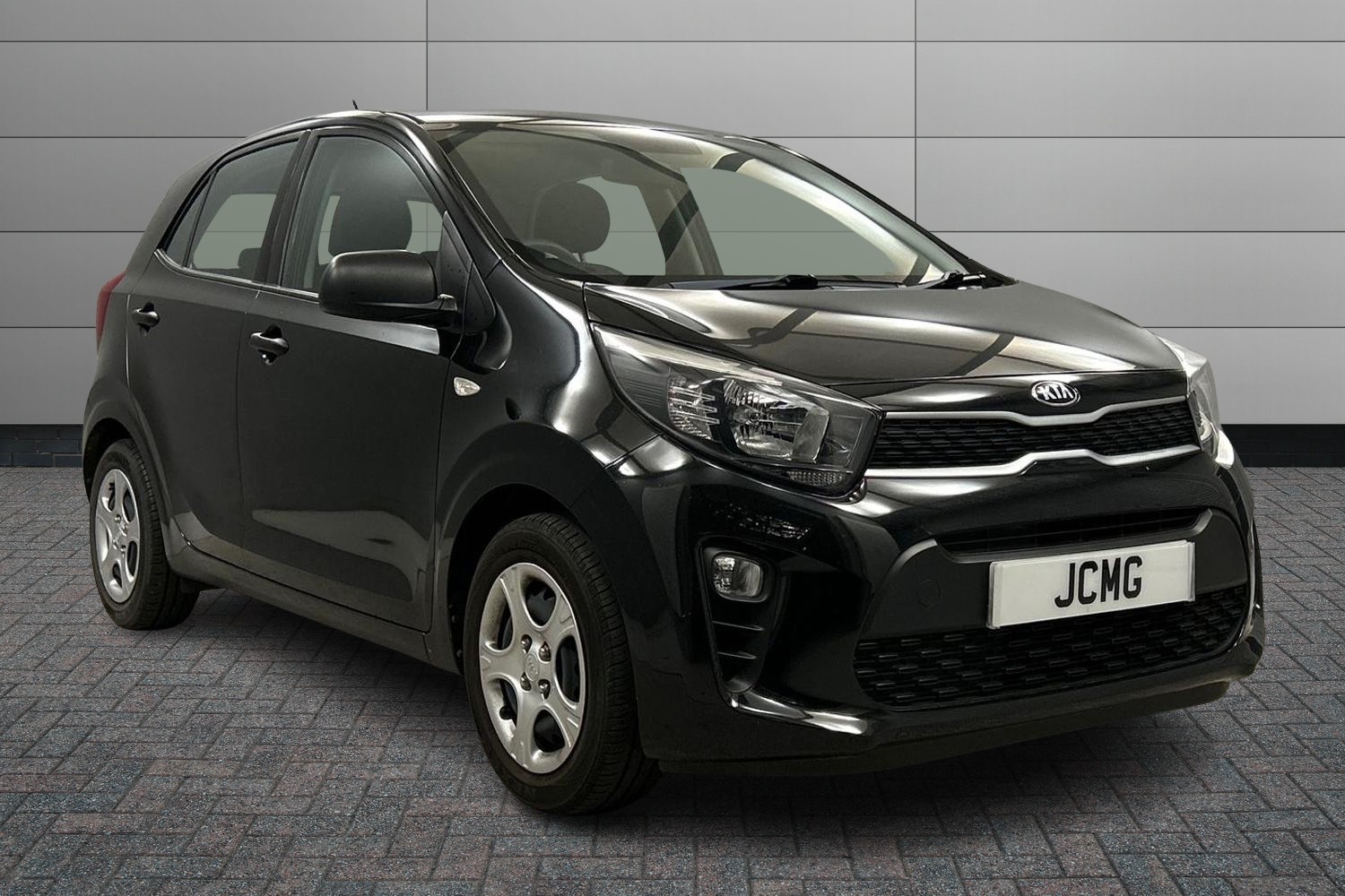 Main listing image - Kia Picanto