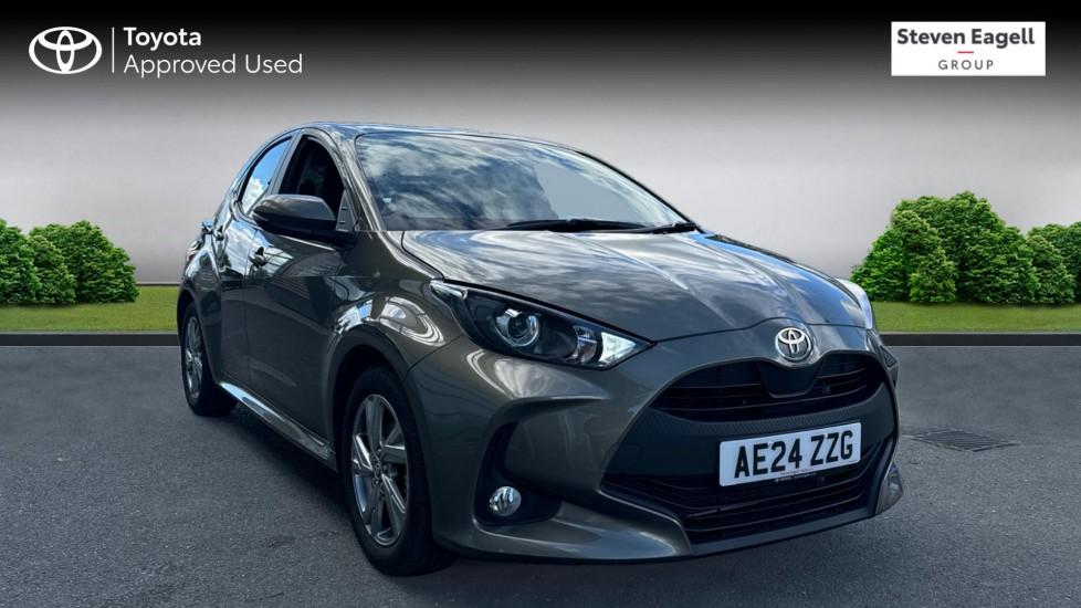 Main listing image - Toyota Yaris