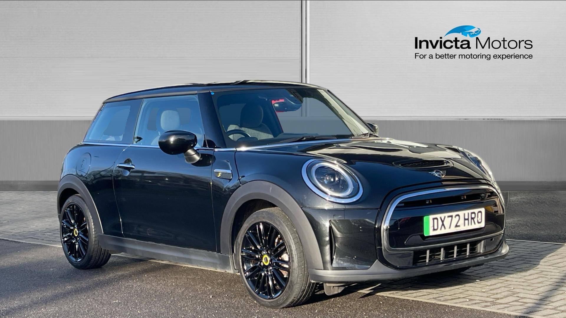 Main listing image - MINI Electric