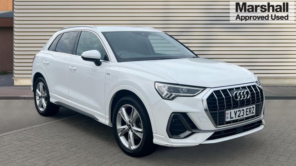 Main listing image - Audi Q3