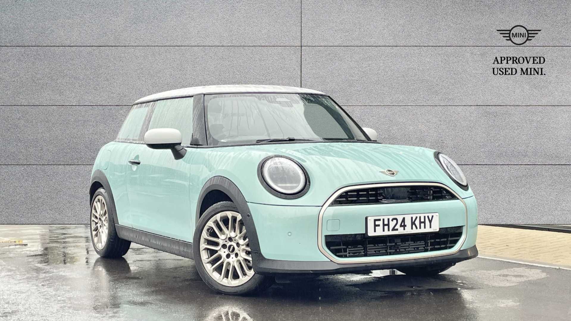 Main listing image - MINI Hatchback