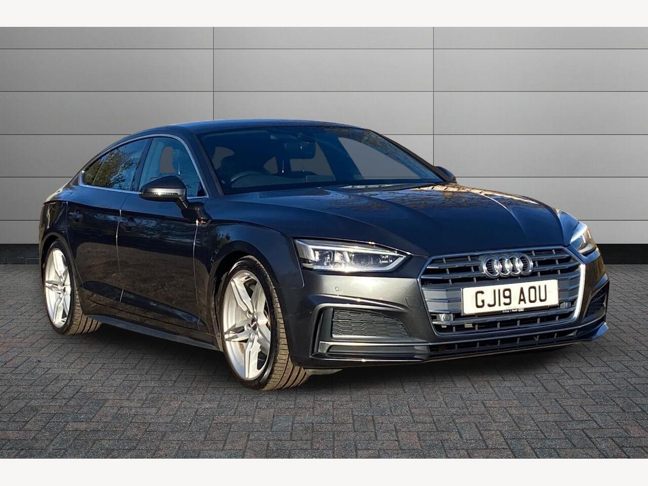 Main listing image - Audi A5