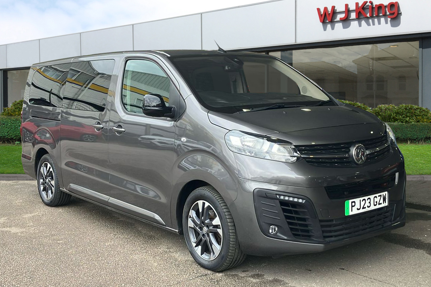 Main listing image - Vauxhall Vivaro Life-e