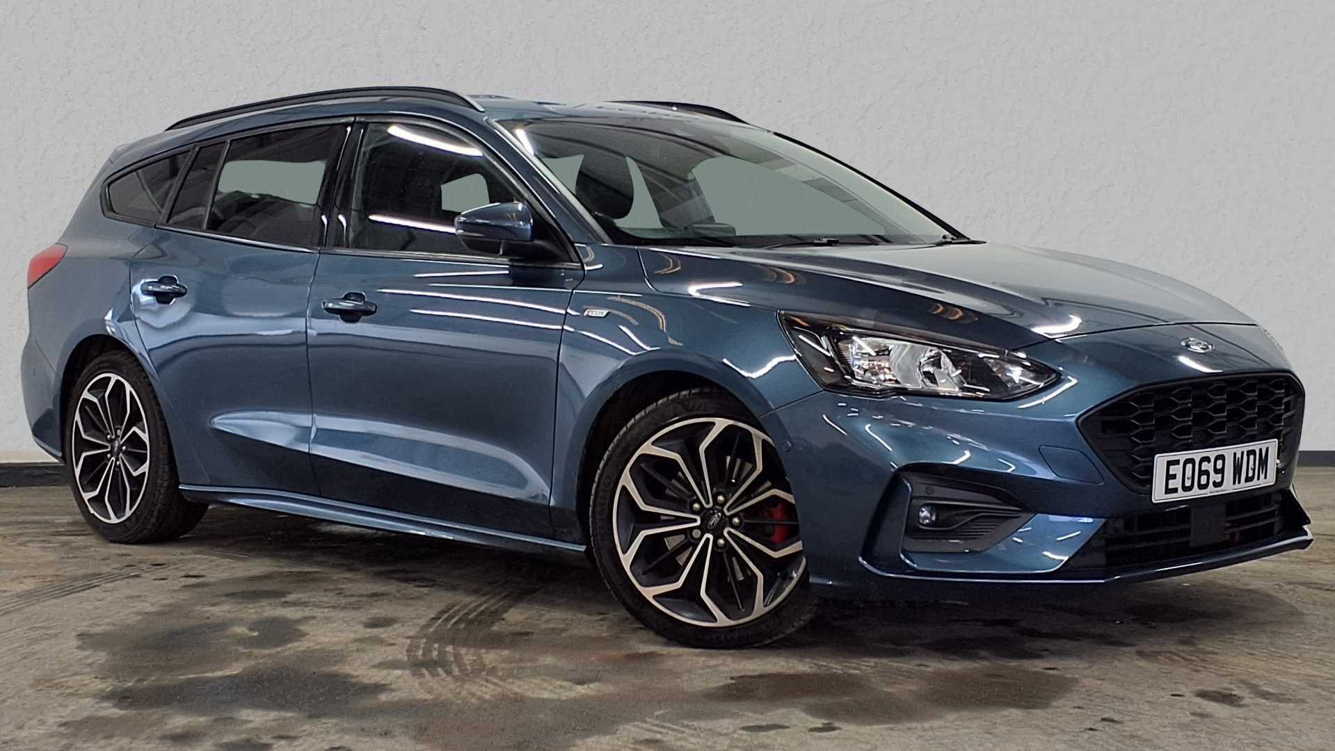 Main listing image - Ford Focus Estate