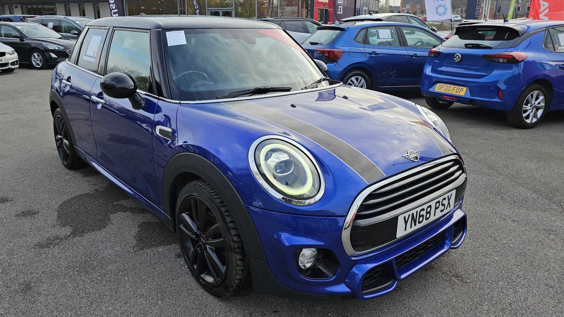 Main listing image - MINI Hatchback 5dr