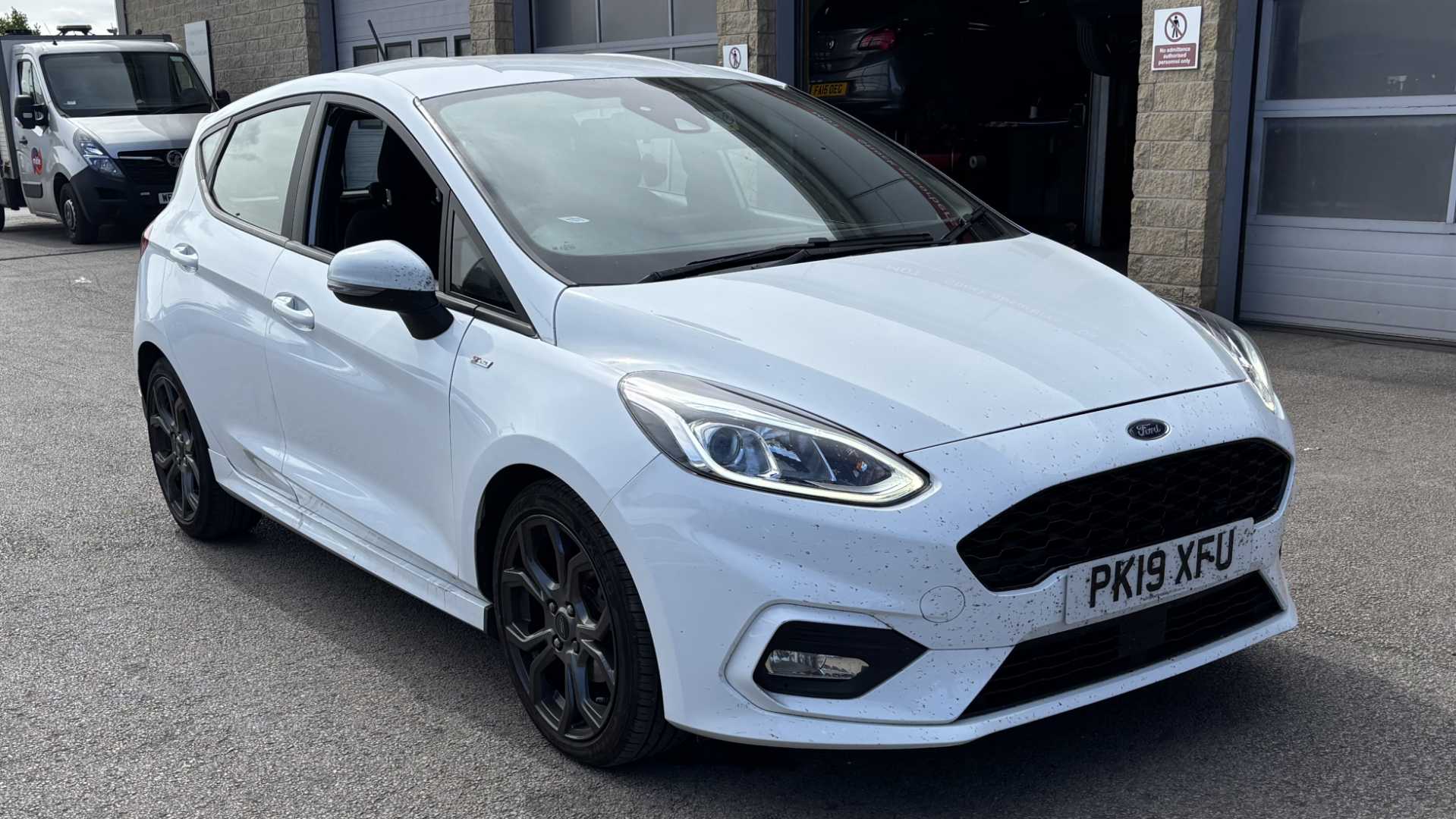 Main listing image - Ford Fiesta