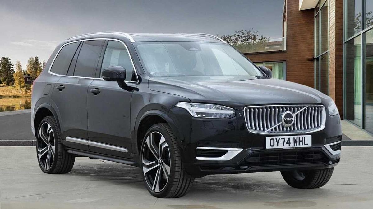 Main listing image - Volvo XC90