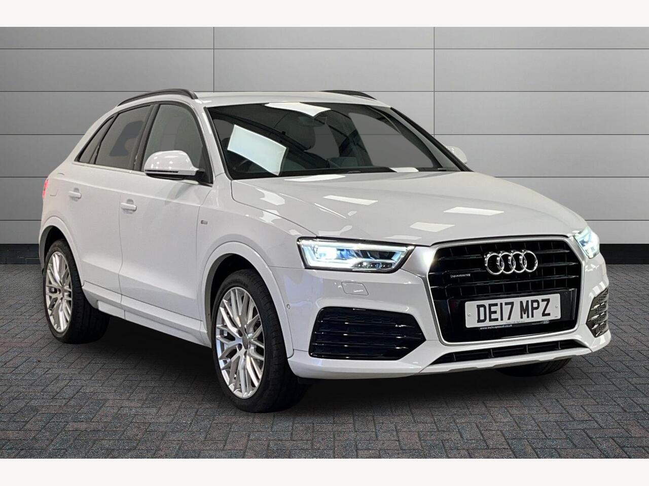 Main listing image - Audi Q3