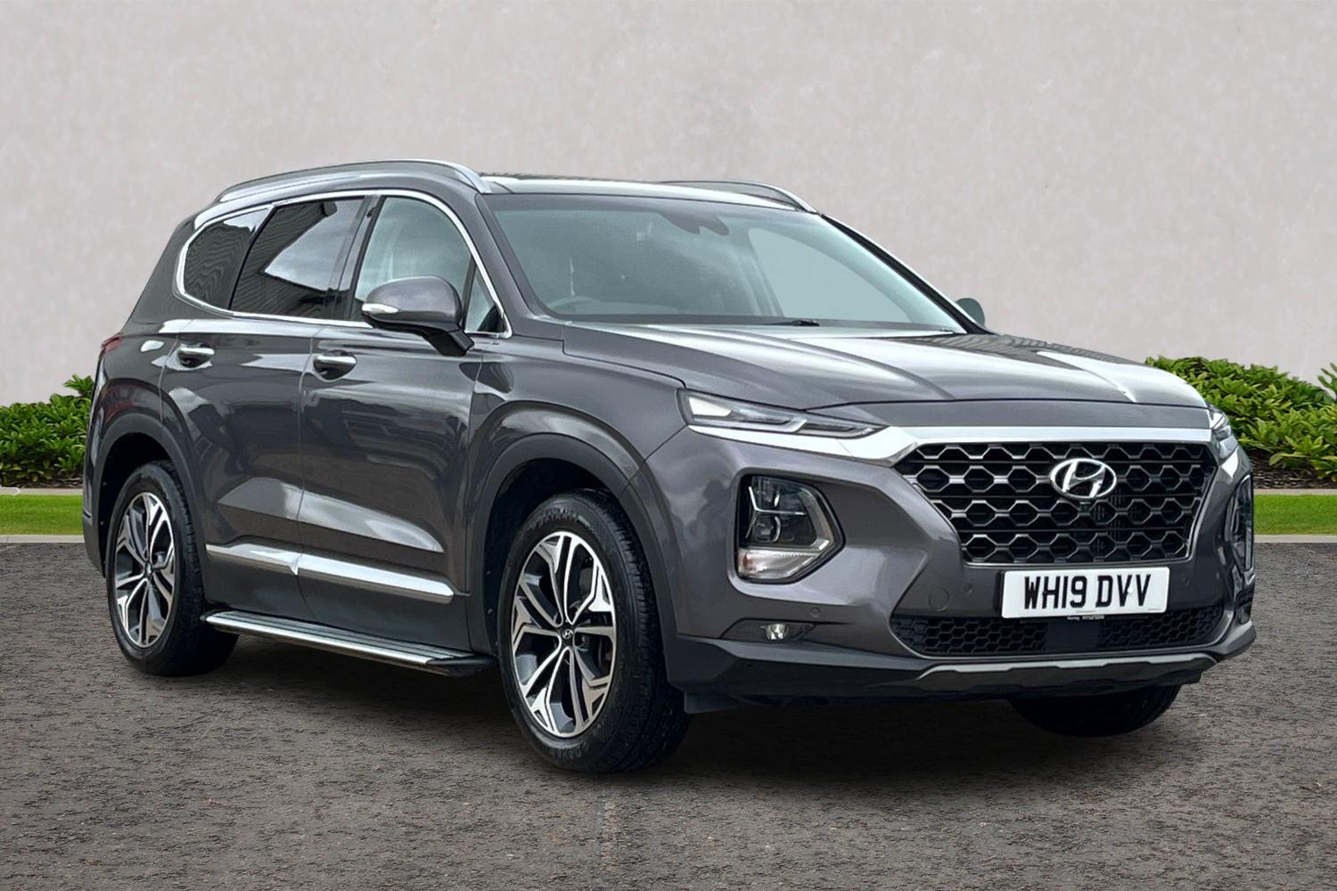 Main listing image - Hyundai Santa Fe