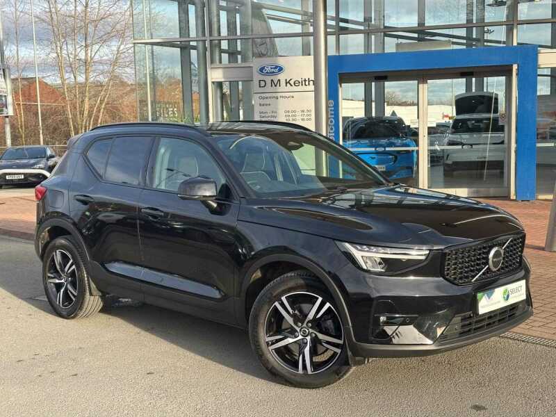 Main listing image - Volvo XC40