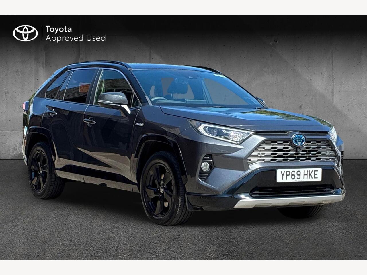 Main listing image - Toyota RAV4