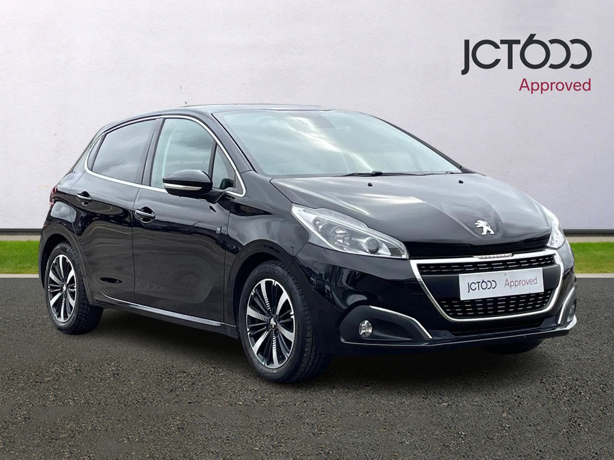 Main listing image - Peugeot 208