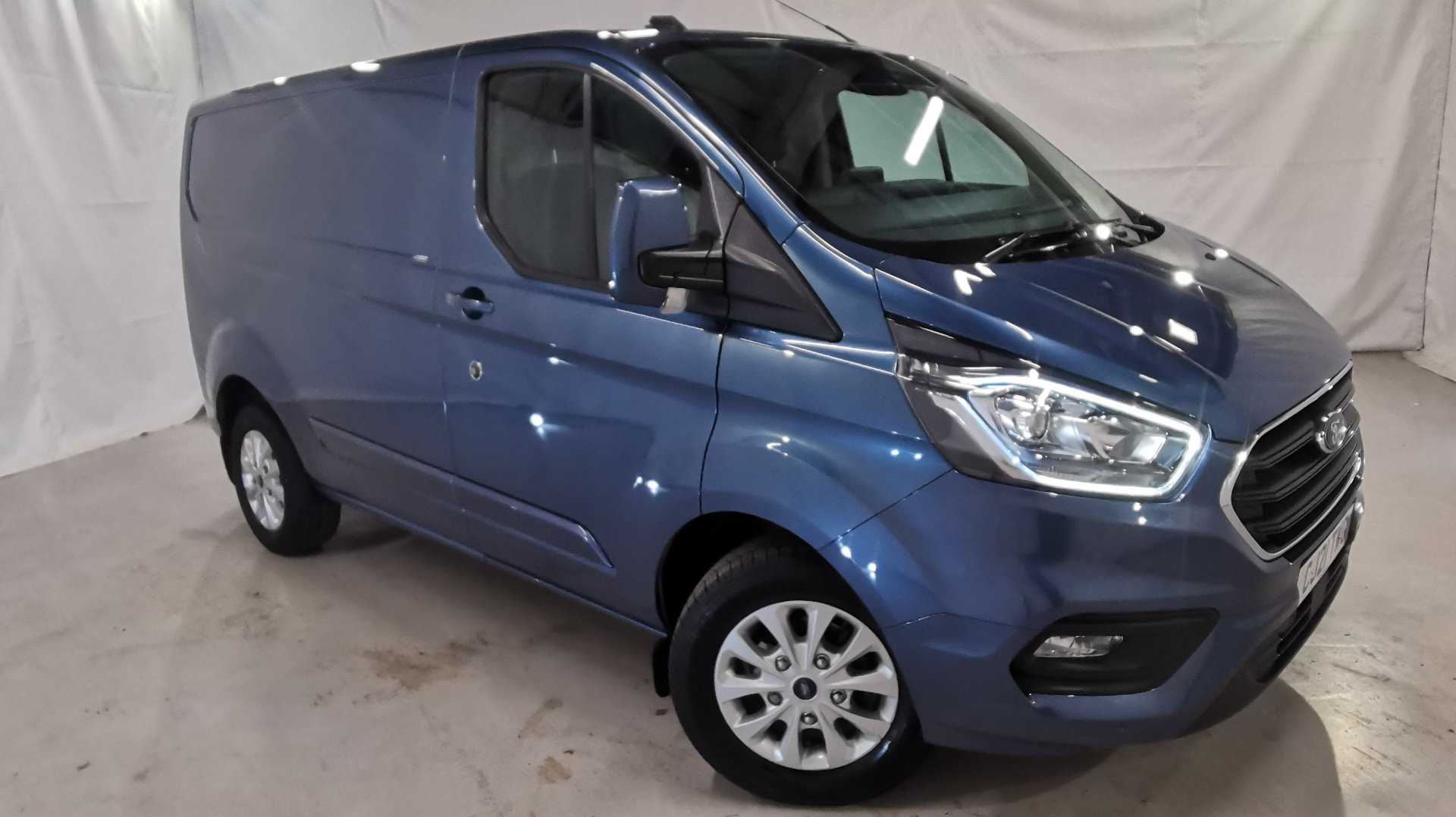 Main listing image - Ford Transit Custom