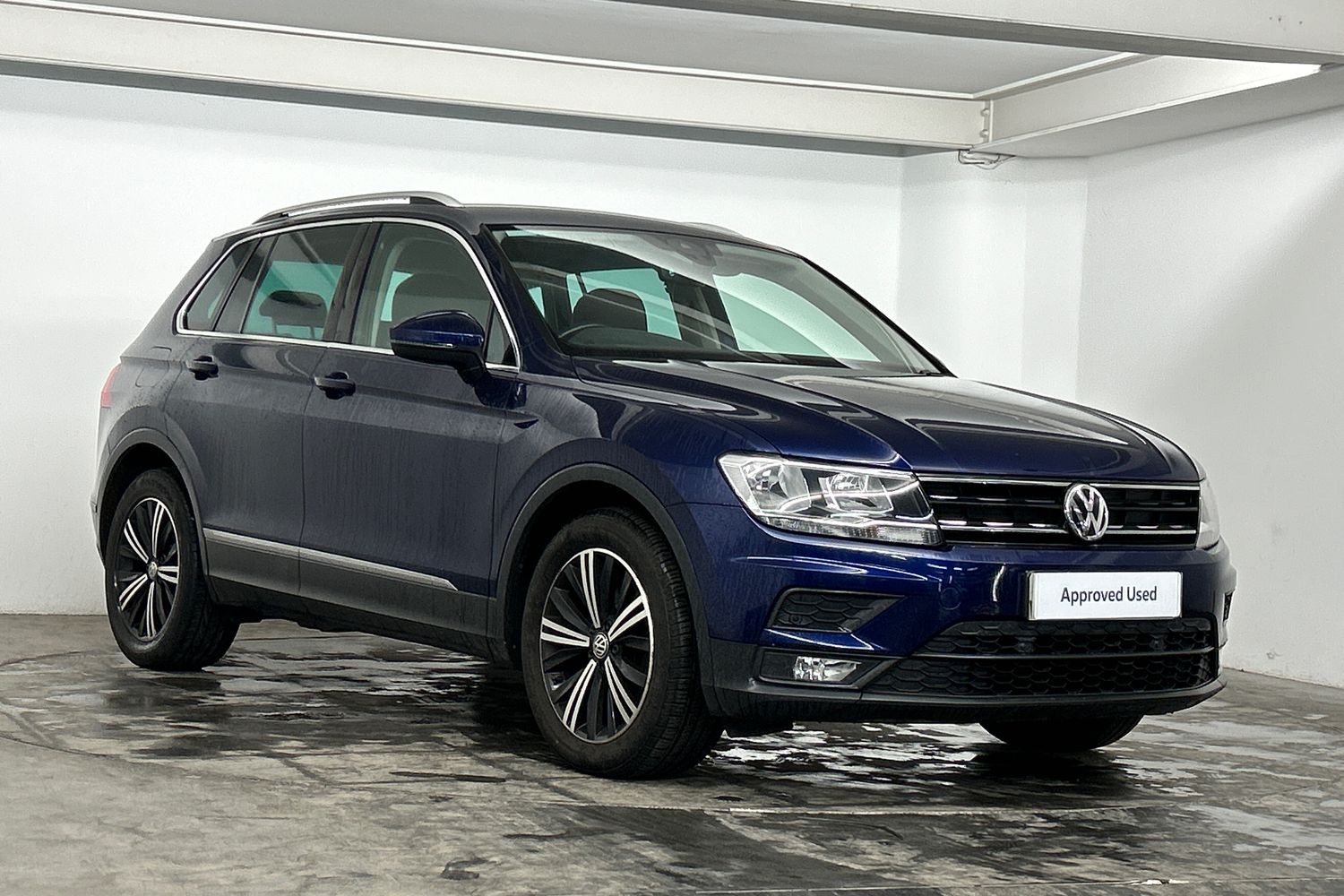 Main listing image - Volkswagen Tiguan