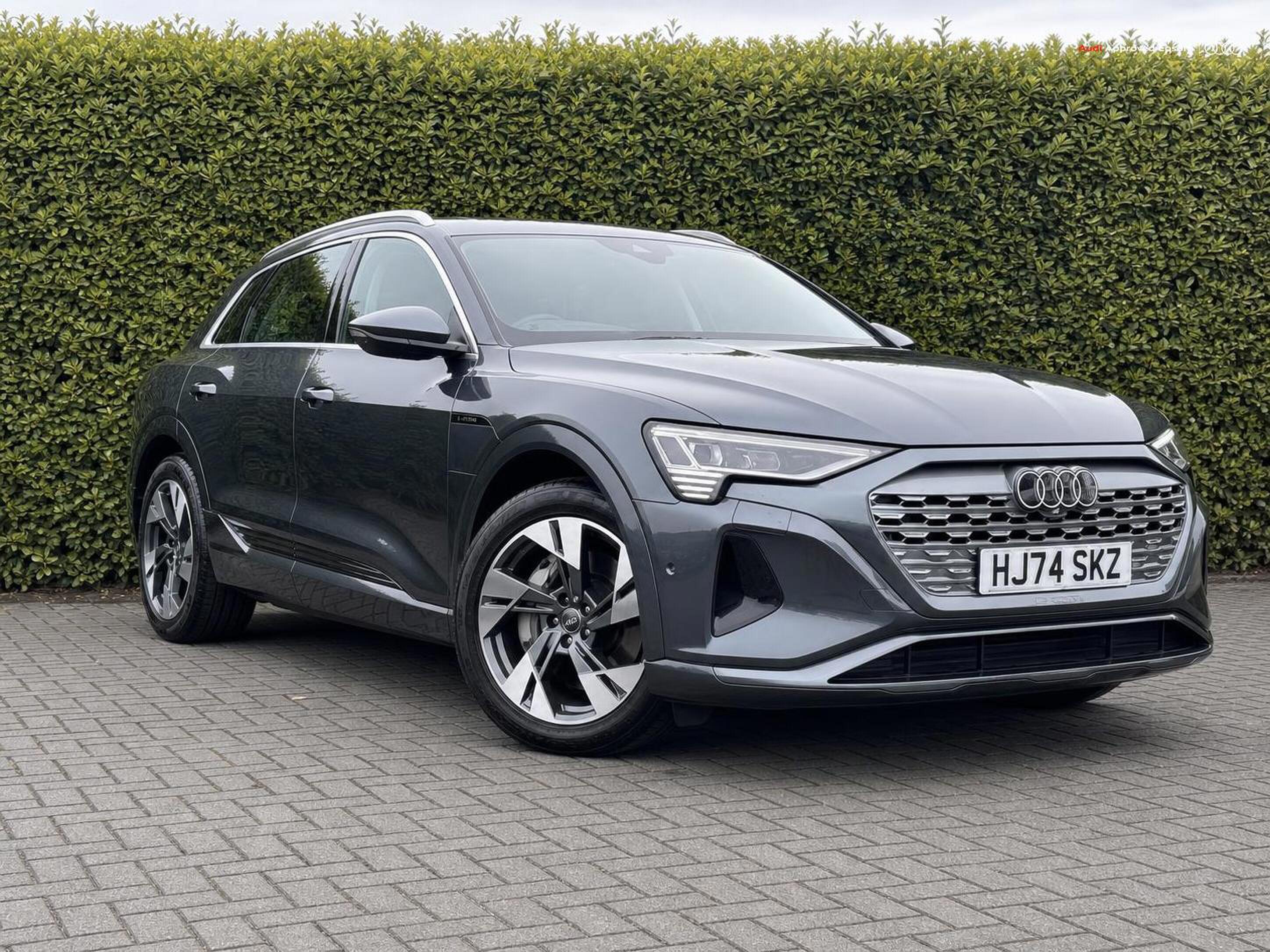 Main listing image - Audi Q8