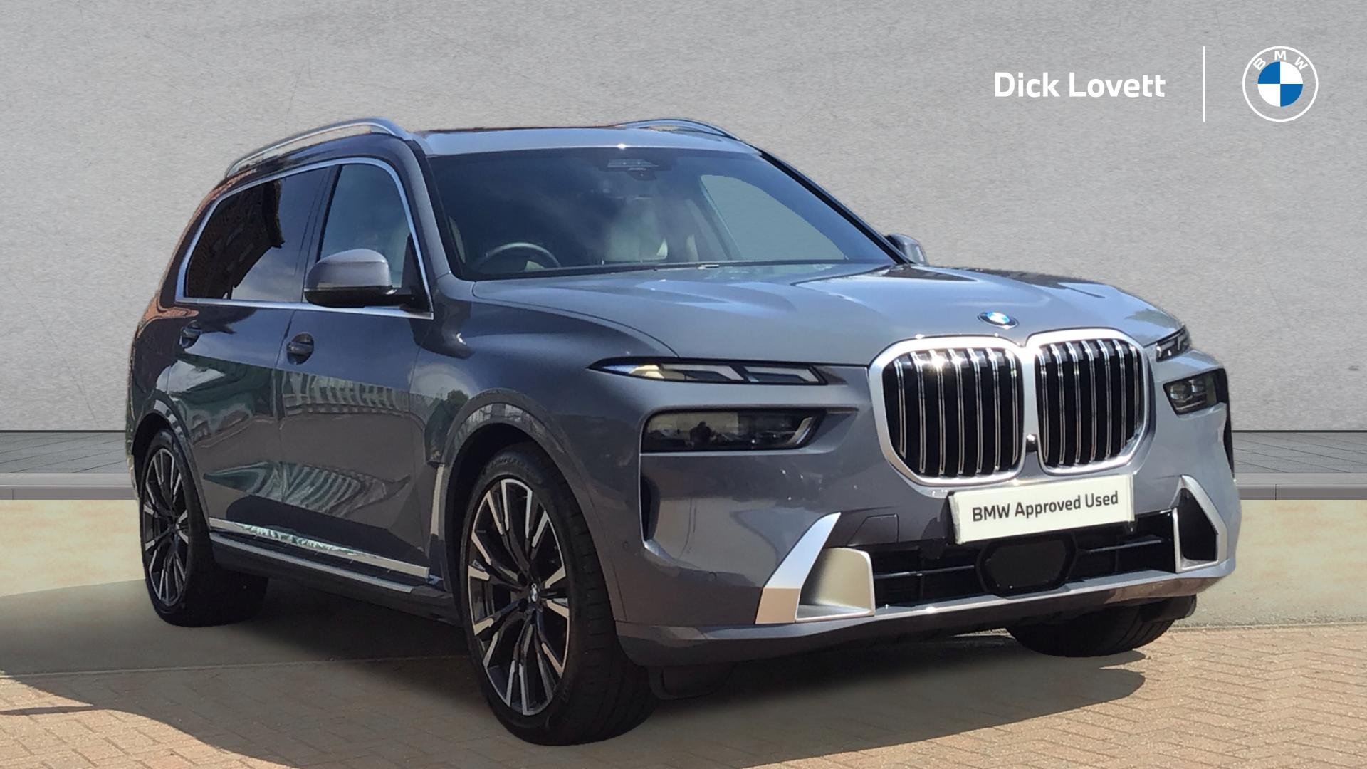Main listing image - BMW X7