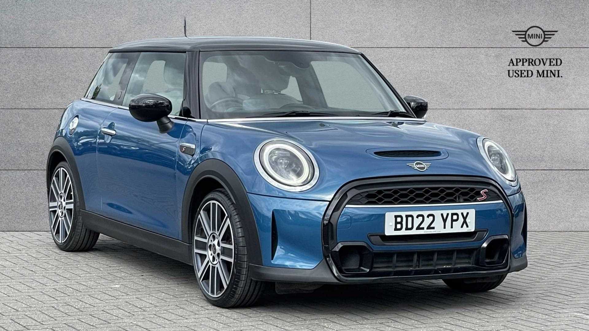 Main listing image - MINI Hatchback