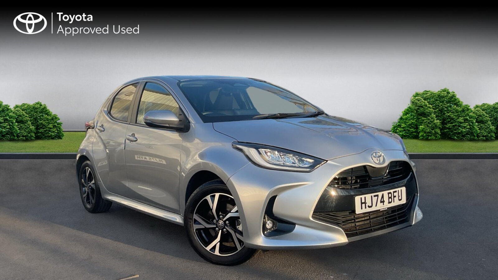 Main listing image - Toyota Yaris