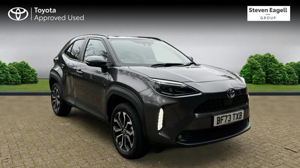 Main listing image - Toyota Yaris Cross