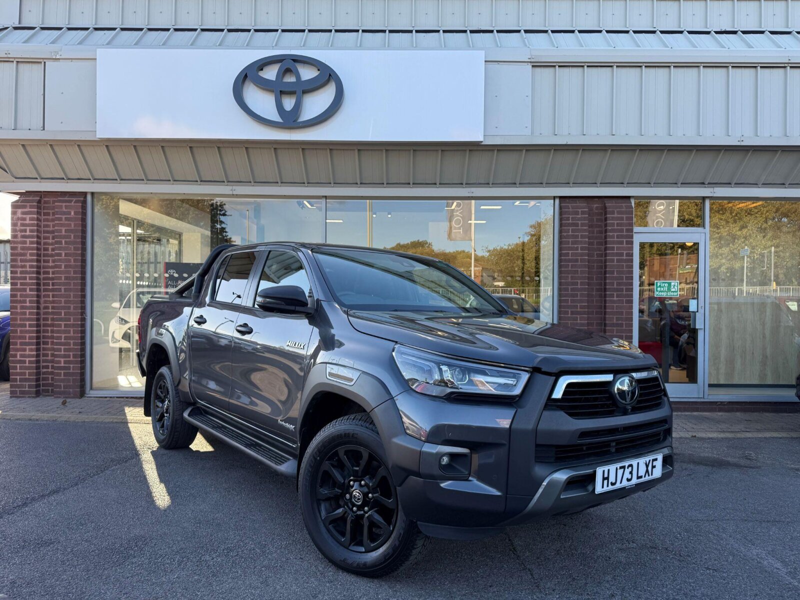 Main listing image - Toyota Hilux